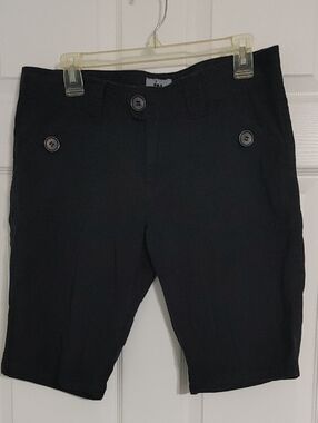 Vintage Bermuda Shorts Black Measures Med-LG EUC